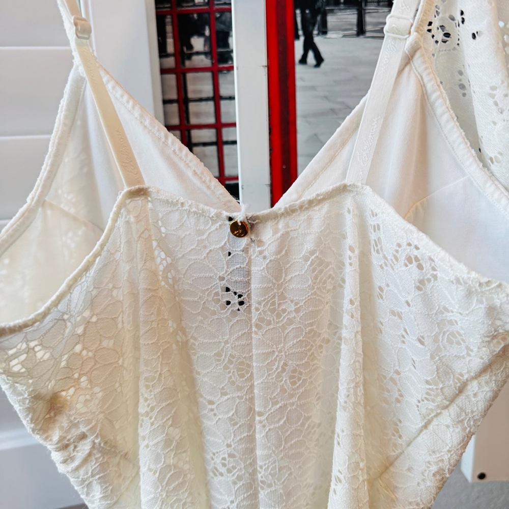 Sam Edelman. Size M.White Lace Bodysuit - Picture 4 of 8